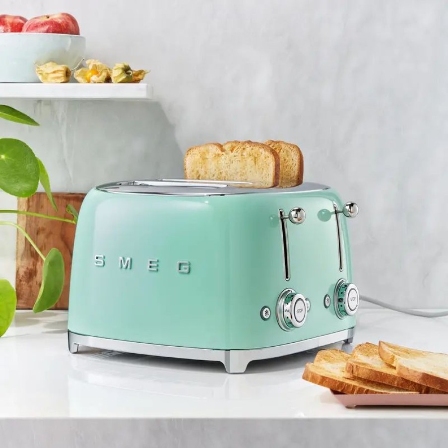 K Chenger Te Hagen Grote | SMEG 4-Schlitz-Toaster verbindet eleganten Retro-Look mit modernster Technik