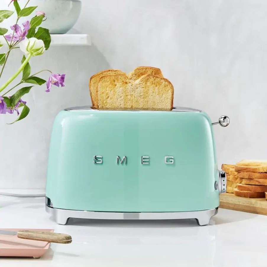 K Chenger Te Hagen Grote | SMEG 2-Schlitz-Toaster verbindet eleganten Retro-Look mit modernster Technik